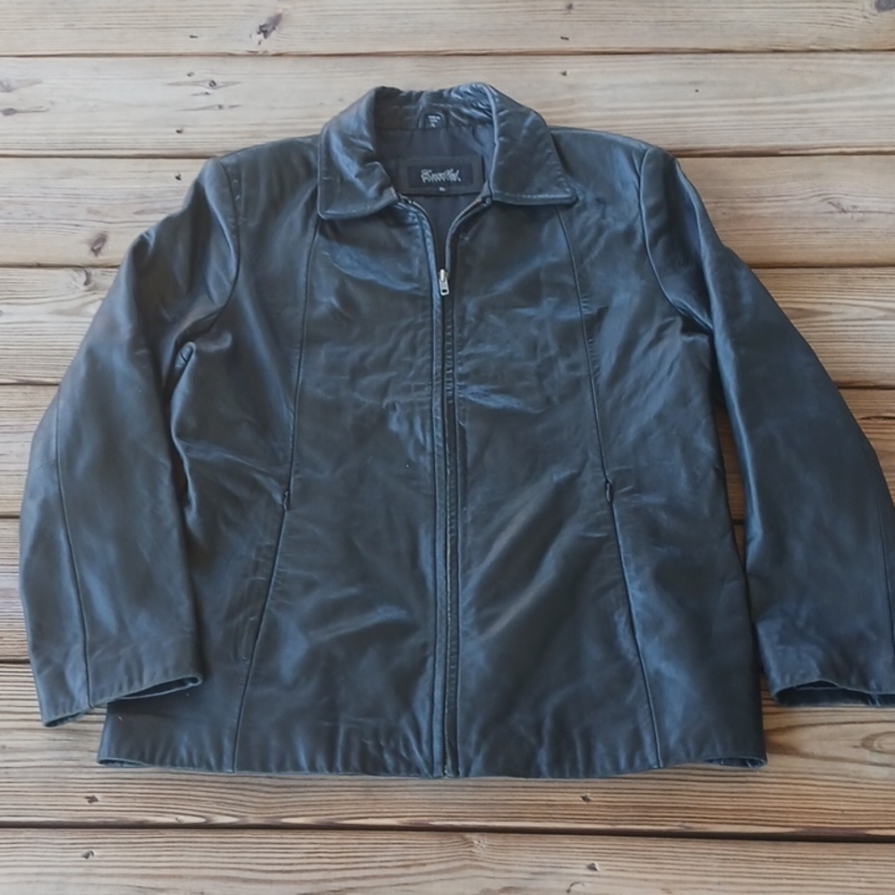 Excelled Collections women's leather jacket size XL